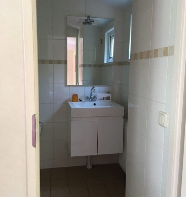 2-Persoons Hotelkamer in Assen Drenthe - Afbeelding 5