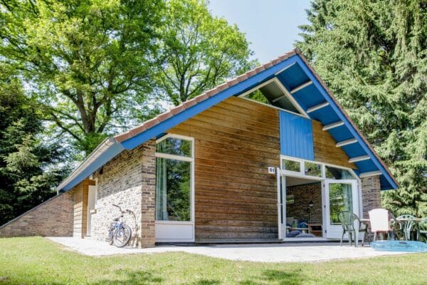 5-Persoons Luxe Vakantiehuis (A Luxe) in Assen Drenthe - Afbeelding 2
