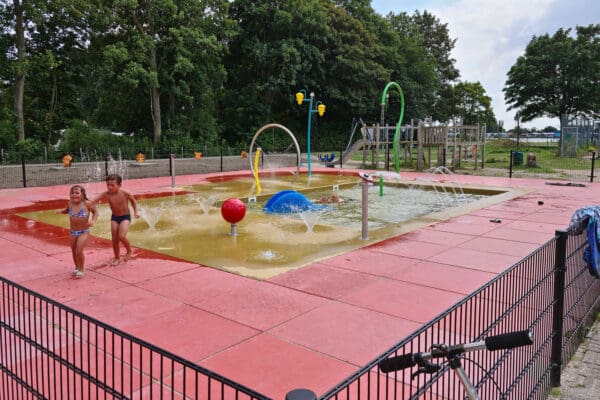 Camping De Krabbeplaat in Brielle Zuid-Holland - Afbeelding 3