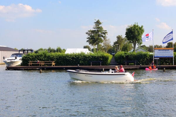 Recreatiepark Aalsmeer in Aalsmeer Noord-Holland - Afbeelding 2