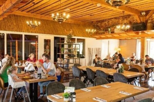 Strandchalet met hottub in Rheeze Nederland - Afbeelding 5
