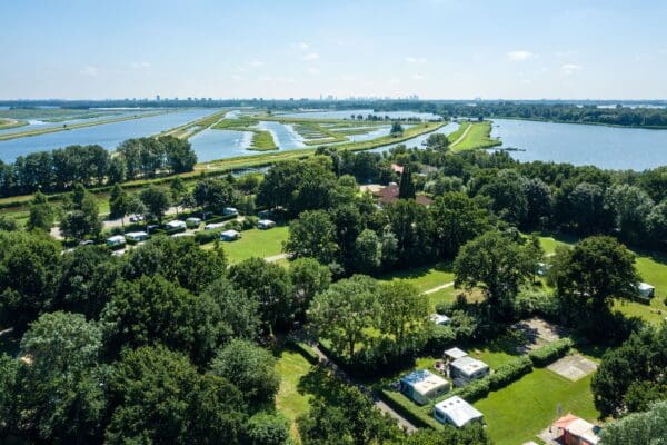 Recreatiepark De Koornmolen in Zevenhuizen Zuid-Holland - Afbeelding 2