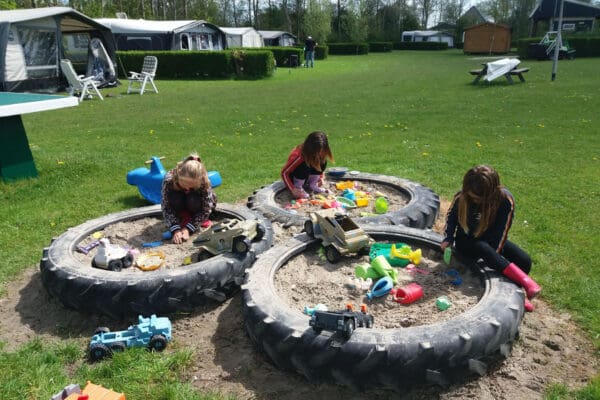 Camping Het Twiskerveld in NO true - rentatentnederland.nl
