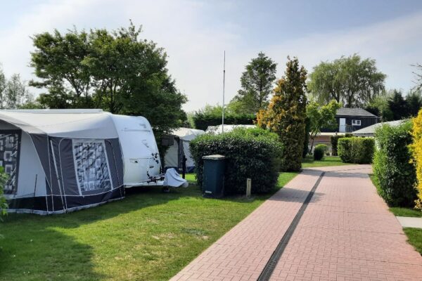 Camping De Grienduil in YES true - rentatentnederland.nl