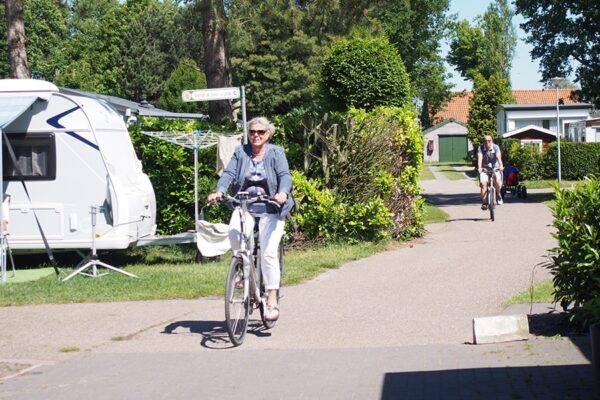 Camping Liesbos in YES true - rentatentnederland.nl