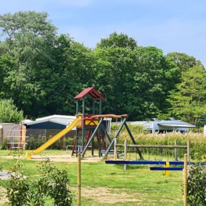 Camping Le Parage in YES true - rentatentnederland.nl
