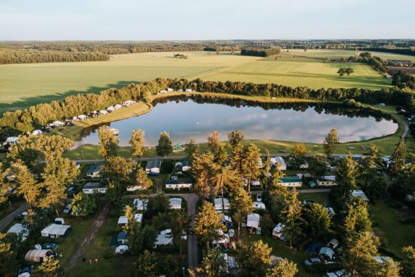 Recreatiepark De Achterste Hoef in Bladel Noord-Brabant - Afbeelding 2