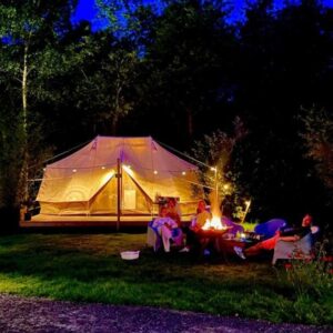 Glamping met prive santair op landgoed dichtbij Giethoorn