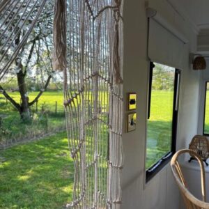 Rust en ruimte bij De Wilg. Groene en relaxte plek tussen Tholen en Poortvliet.. Tholen