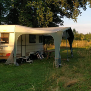 Schattige caravan in middle of nowhere. Winterswijk Woold
