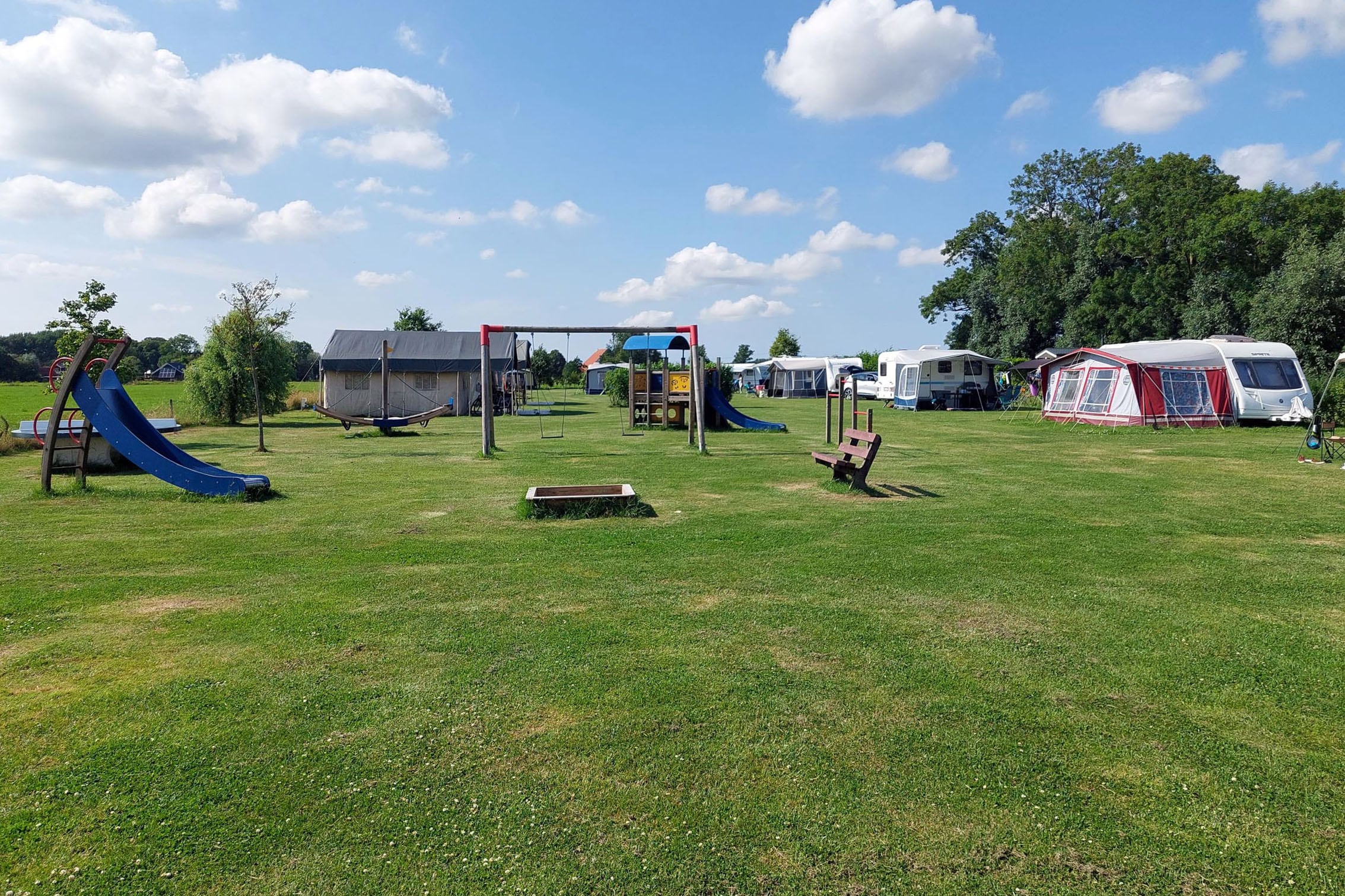 Swichumer Pleats in NO true - rentatentnederland.nl