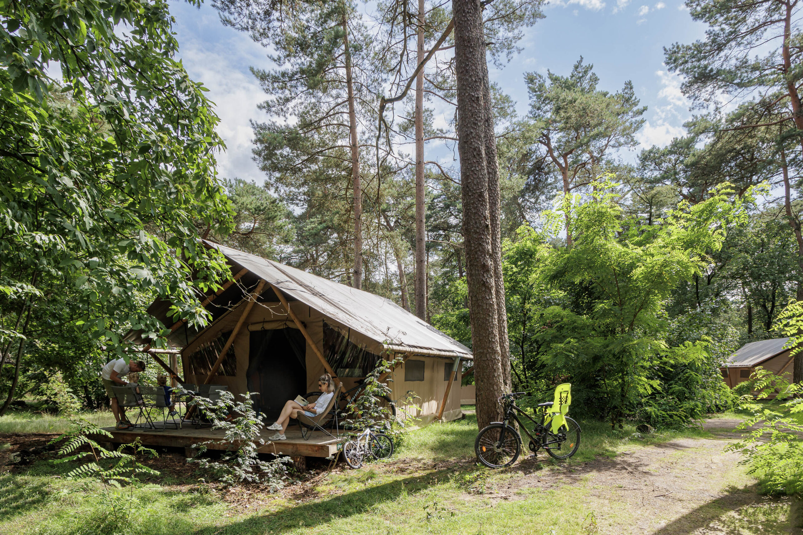 Huttopia De Veluwe in YES true - rentatentnederland.nl