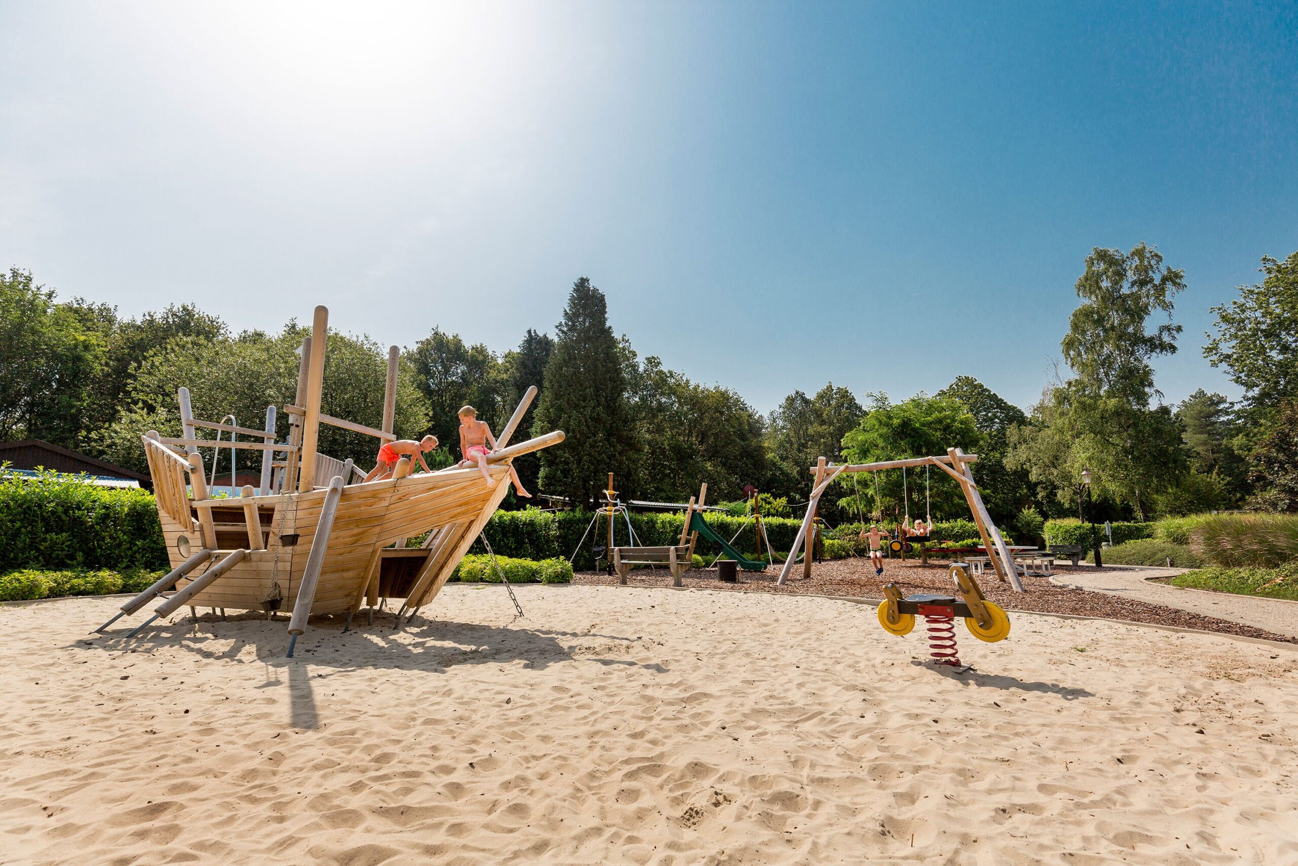 Camping Hoeve De Schaaf in Heijen Limburg - Afbeelding 2