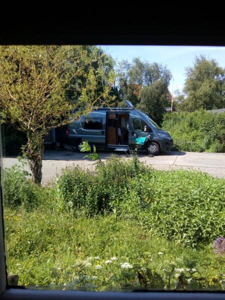 Off-grid kampeerplaats nabij de meer-rivier + nabij Amsterdam. Leimuiden