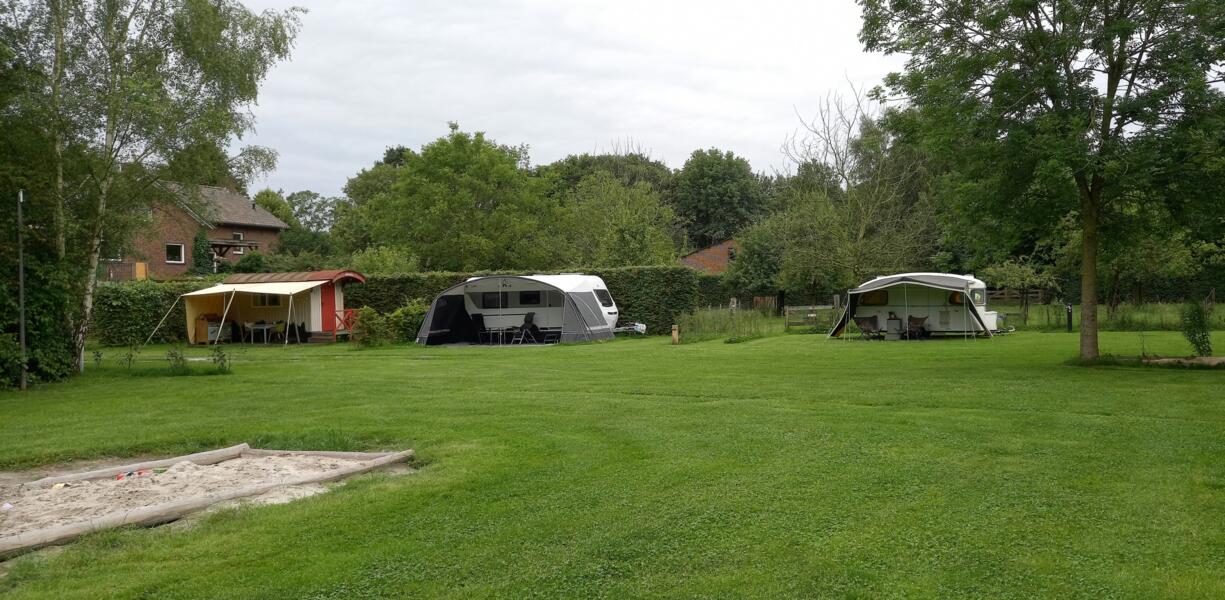 Charme camping in Noord-Limburg. Grashoek